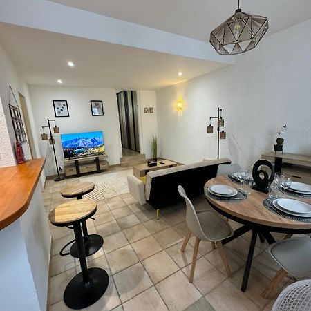 Charmant Appartement En Hypercentre De Castelnaudary Bagian luar foto