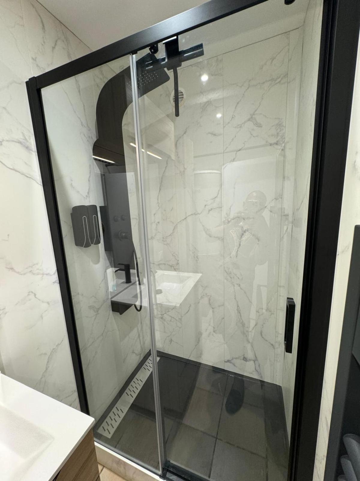 Charmant Appartement En Hypercentre De Castelnaudary Bagian luar foto